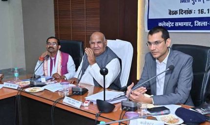 जिले के विकास में जनप्रतिनिधियों, प्रशासन एवं समाज के विशिष्टजनों के अनुभव अहम : मंत्री वर्मा