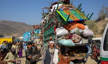 ईरान-पाकिस्तान ने एक ही दिन में 5,500 से अधिक अफगान शरणार्थियों का जबरन निर्वासन किया
