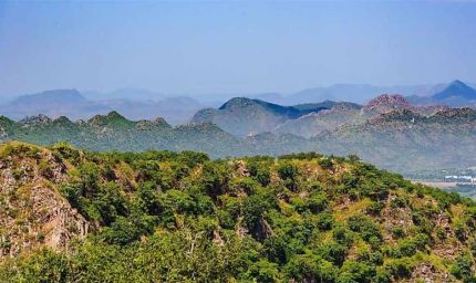 अरावली पर संकट गहराया! सुप्रीम कोर्ट के फैसले से 100 मीटर तक खनन की छूट, क्या राजस्थान रेगिस्तान की ओर बढ़ेगा?