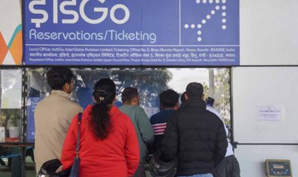 इंडिगो का बड़ा ऐलान: उड़ानें रद्द होने से प्रभावित यात्रियों को 10,000 रुपए का ट्रैवल वाउचर, 26 दिसंबर से मिलेगा