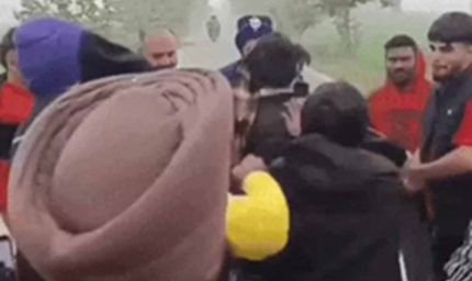 ग्रामीणों का एक्शन मोड: दियालपुर में नशे के खिलाफ नाकाबंदी, हथियारबंद युवक धराया