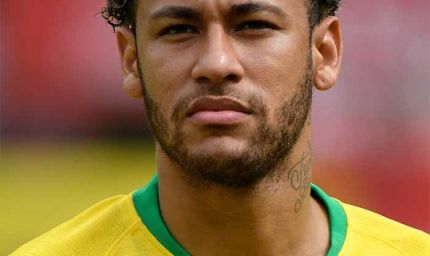 Neymar के घुटने की सर्जरी सफल, विश्व कप में वापसी की उम्मीद बरकरार