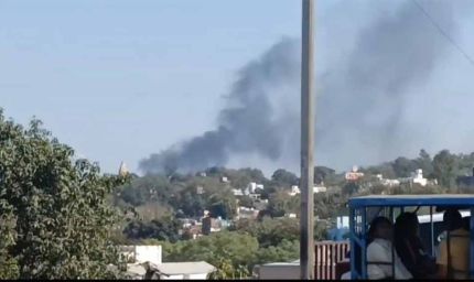 भोपाल में सतपुड़ा भवन के पास भीषण आग, 8 किमी दूर तक दिखा काले धुएं का गुबार