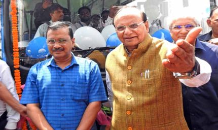 वायु प्रदूषण पर LG का केजरीवाल पर हमला, चिट्ठी में कहा– आपकी नीतियों से दिल्ली आपदा की गिरफ्त में