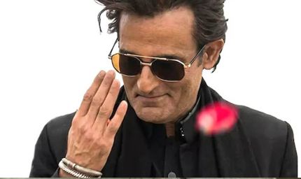 धुरंधर की सक्सेस के बाद अक्षय खन्ना ने बढ़ाई फीस, क्या विवाद के बाद छोड़ा दृश्यम 3?