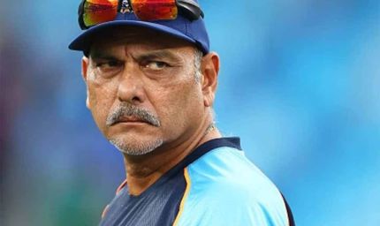 एशेज हार के बाद इंग्लैंड क्रिकेट में उथल-पुथल, क्या रवि शास्त्री बन सकते हैं नए हेड कोच?