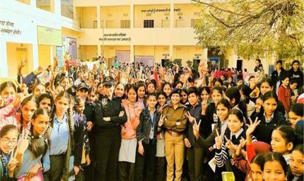आत्मरक्षा से साइबर सुरक्षा तक: राजस्थान पुलिस ने छात्राओं को बनाया डिजिटल स्मार्ट और आत्मनिर्भर