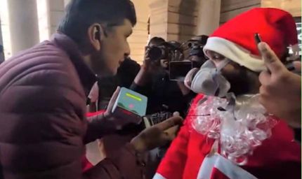 दिल्ली प्रदूषण पर सांता क्लॉज वीडियो बना पड़ा भारी, AAP नेता सौरभ भारद्वाज समेत तीन पर FIR