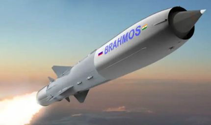 BrahMos ER Version का नया अवतार: दिल्ली से बस एक बटन, लक्षित होंगे लाहौर और इस्लामाबाद