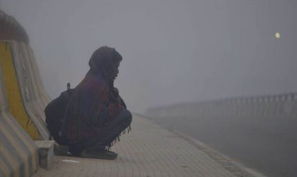 राजस्थान में कड़ाके की ठंड का प्रकोप, तापमान 8 डिग्री तक गिरा; सीकर में जमी बर्फ, 11 जिलों में येलो अलर्ट