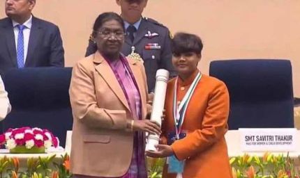 हौसले की जीत: JCB चालक की बेटी ने दिव्यांगता को हराया, ‘वीर बाल दिवस’ पर राष्ट्रपति से मिला सम्मान