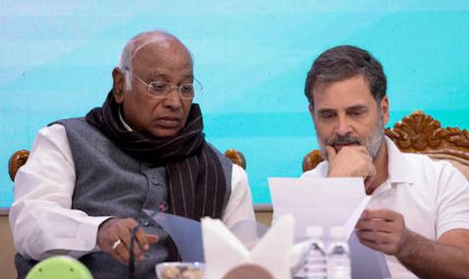 MGNREGA का नाम बदलने का विरोध, राहुल गांधी ने कहा- फैसला नोटबंदी जैसा विनाशकारी