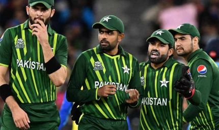 बाबर आजम से शाहीन अफरीदी तक बाहर! पाकिस्तान की टी20 टीम से क्यों कटे 4 बड़े स्टार?