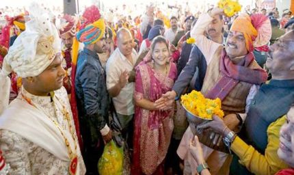 सामूहिक विवाह समारोह सामाजिक समरसता और मितव्यता का संदेश देने का प्रभावी माध्यम : मुख्यमंत्री डॉ. यादव