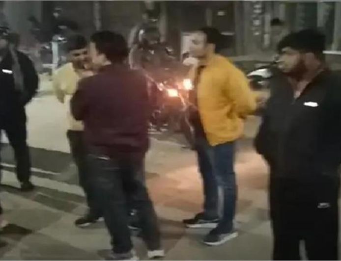 सरकारी राशन डिपो पर सीएम फ्लाइंग का छापा, 50 किलो अतिरिक्त चीनी मिलने पर डिपो सील