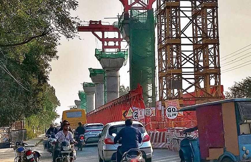 भोपाल मेट्रो ने पकड़ी रफ्तार: करोंद चौराहे पर जाम से जल्द मिलेगी राहत