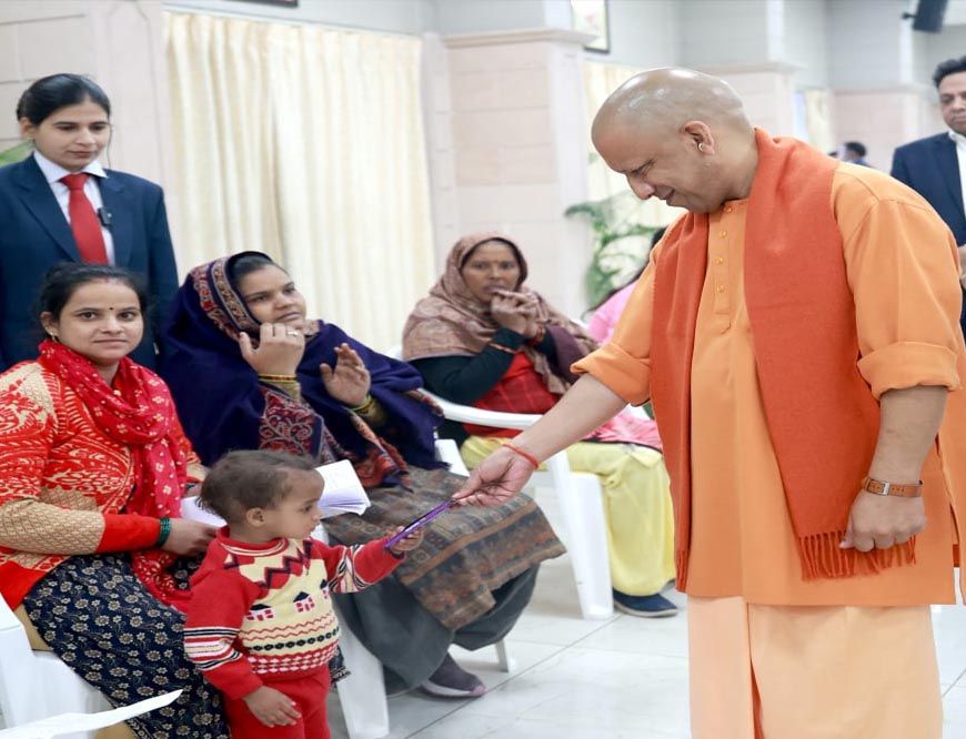 आमजन की समस्याओं के समाधान पर निगरानी रखें जनपदों में तैनात पुलिस के वरिष्ठ अधिकारीः मुख्यमंत्री योगी आदित्यनाथ