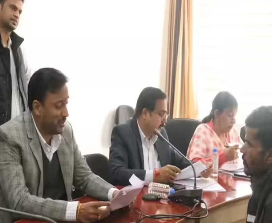 आशा प्रजापति ने धर्म परिवर्तन के लिए आवेदन दिया, 3 साल से पढ़ रही थीं कलमा और नमाज