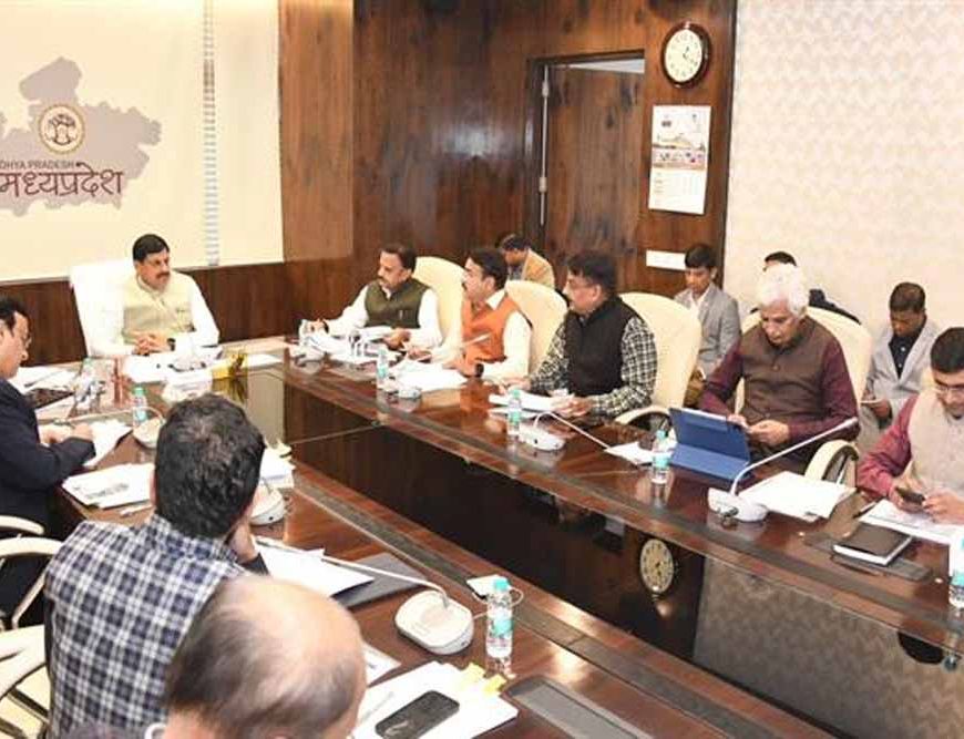 अधिकाधिक अस्पतालों और डॉक्टर्स को जोड़ें आयुष्मान योजना से : मुख्यमंत्री डॉ. यादव