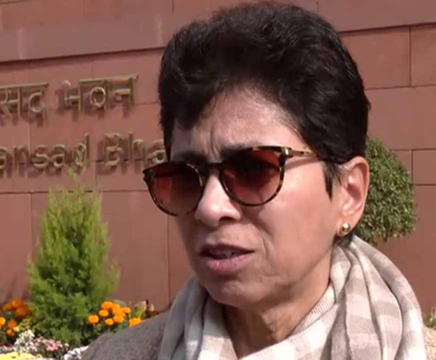 इंडिगो की सर्वर गड़बड़ी से हवाई सफर अस्त-व्यस्त, देशभर में उड़ानें प्रभावित