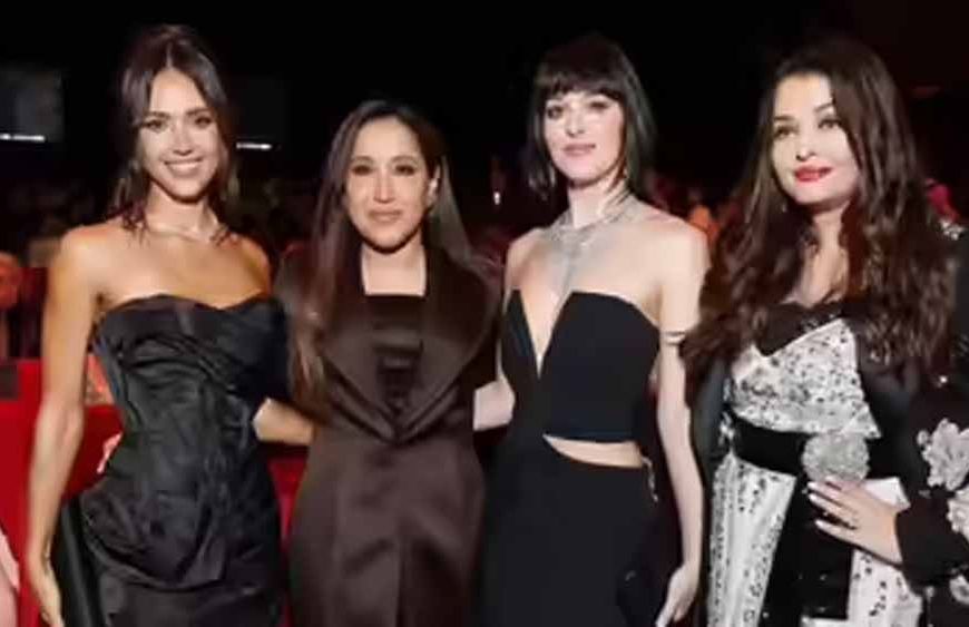 डकोटा जॉनसन के महाकुंभ पहुंचने पर ऐश्वर्या राय दंग, एक्ट्रेस की प्रतिक्रिया वायरल