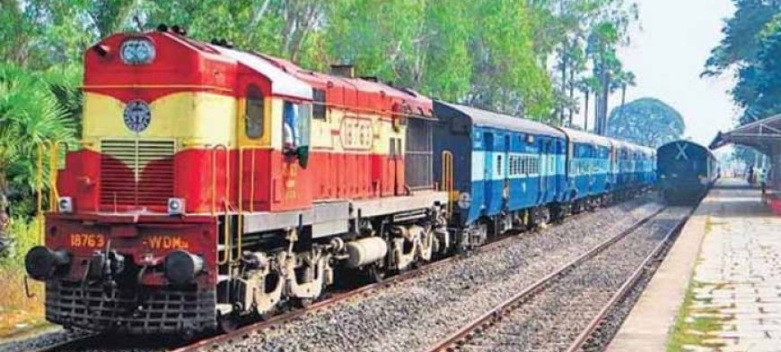 दिसंबर में चलेगी स्पेशल ट्रेनों की बौछार! जानें पूरा रूट और टाइम टेबल