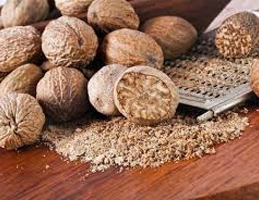 लोन की टेंशन दूर! जानें जायफल से धन खुलने का असरदार उपाय