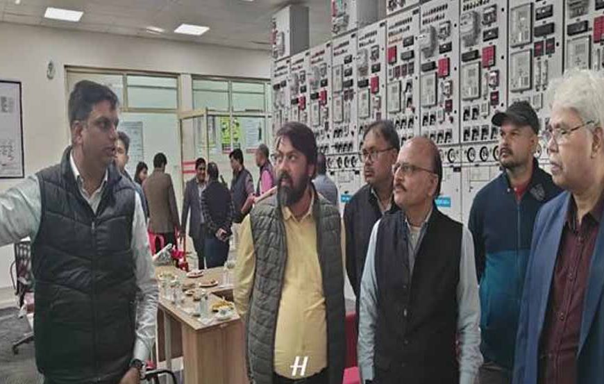 विद्युत नियामक आयोग ने किया 132 केवी जीआईएस सबस्टेशन फूलबाग ग्वालियर का निरीक्षण