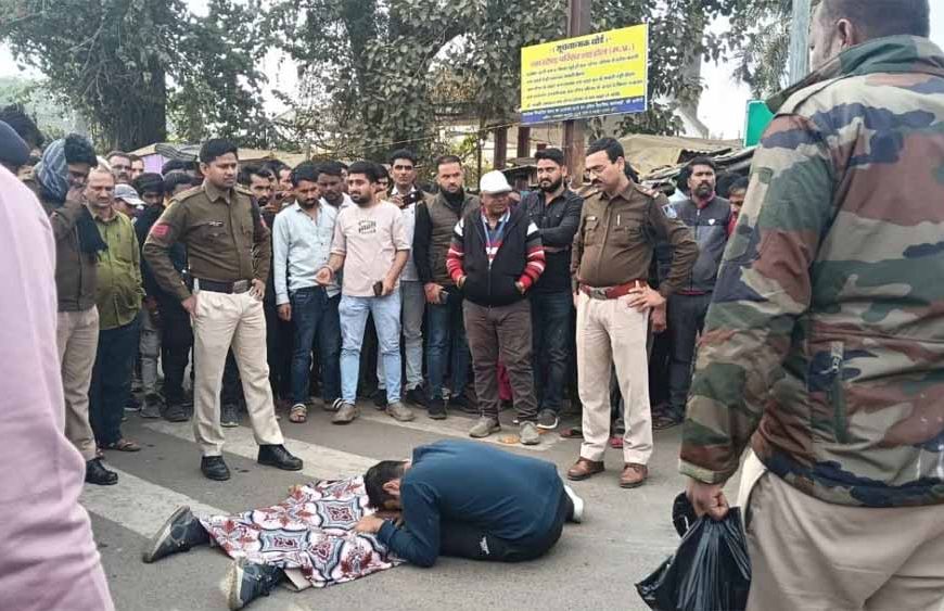 शहडोल में दर्दनाक हादसा: तेज रफ्तार बस की टक्कर से पुलिस कॉन्स्टेबल की मौके पर ही मौत