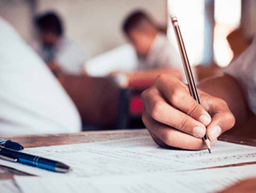 उत्तर बस्तर कांकेर : महापरीक्षा अभियान अंतर्गत कांकेर जिला में 9765 नवसाक्षरों ने दी परीक्षा