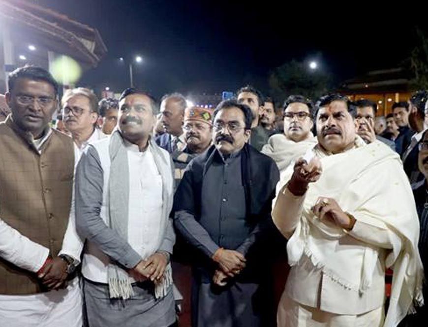 मुख्यमंत्री डॉ. यादव ने खजुराहो स्थित पश्चिमी मंदिर समूह परिसर में लाइट एंड साउंड-शो देखा