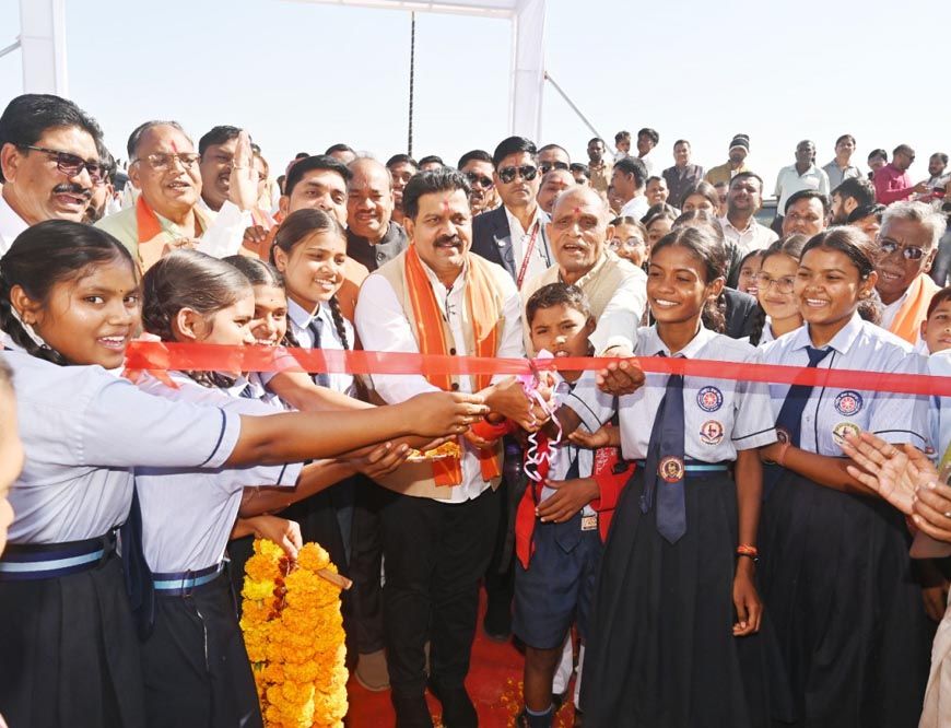 रायपुर : निर्माण कार्यों से शिक्षा, बुनियादी ढांचा और सामुदायिक विकास को मिलेगी गति– उप मुख्यमंत्री  विजय शर्मा