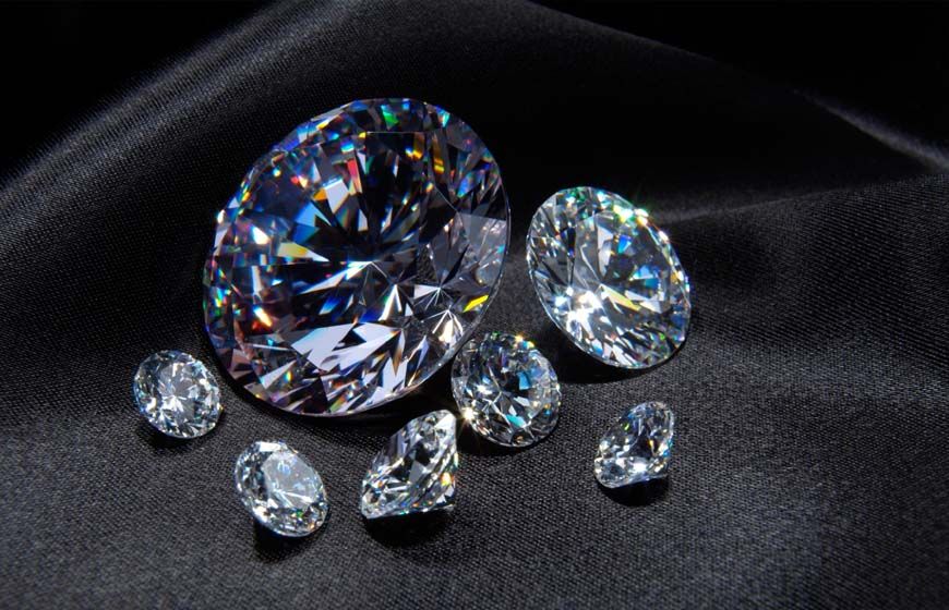 पन्ना में साल की सबसे बड़ी खोज, 15.34 कैरेट का उच्च गुणवत्ता वाला हीरा निकला, कीमत सुनकर सब हैरान