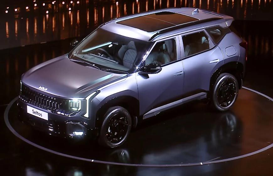 नई Seltos हुई पेश, 24 स्टैंडर्ड सेफ्टी फीचर्स और किलर लुक के साथ बड़ा साइज