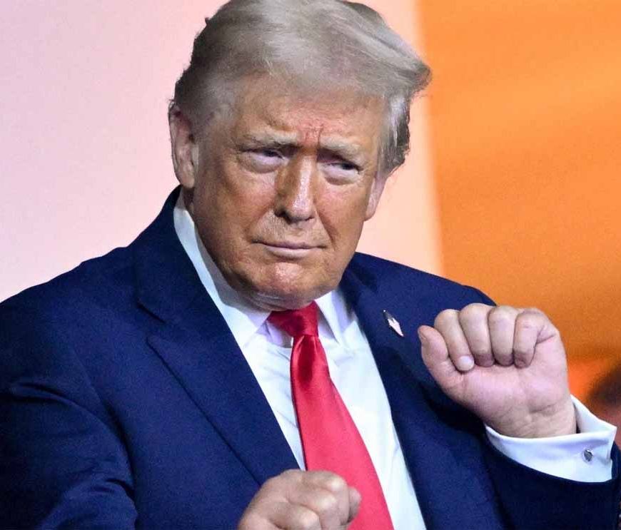 ट्रंप का नया ‘गोल्ड कार्ड’ सिस्टम: क्या बदलेगा अमेरिकी इमिग्रेशन का खेल? ग्रीन कार्ड से बड़ा फर्क जानें