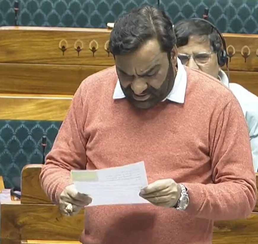 तीन बार वोट ना डालने वालों का नाम काटो—संसद में राजस्थान के सांसद का विवादित सुझाव