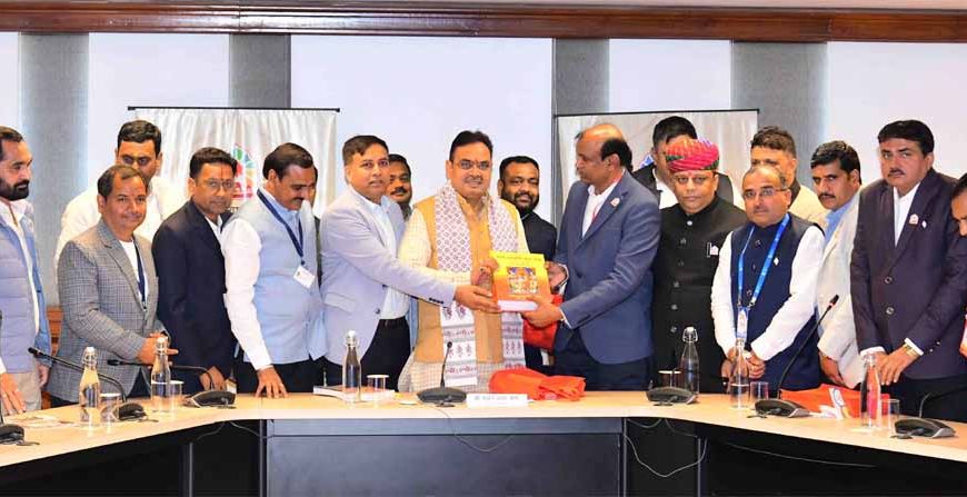 मुख्यमंत्री को प्रवासी राजस्थानी दिवस के ऐतिहासिक आयोजन के लिए प्रवासी राजस्थानियों ने दी बधाई