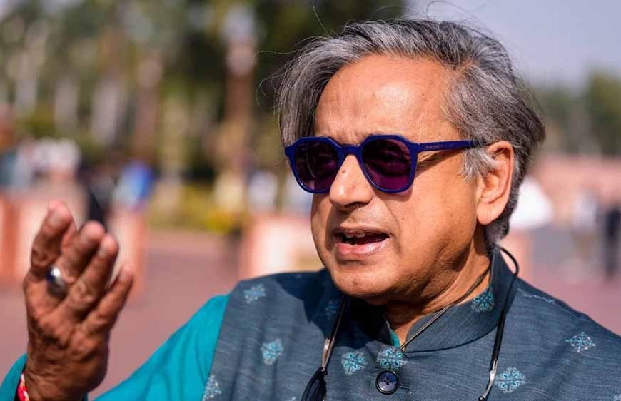 कांग्रेस की अहम बैठक से तीसरी बार अनुपस्थित शशि थरूर, मनीष तिवारी भी रहे गायब