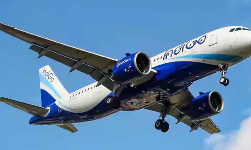 संकट में घिरी इंडिगो को 58.75 करोड़ का टैक्स नोटिस, बढ़ी कंपनी की मुश्किलें