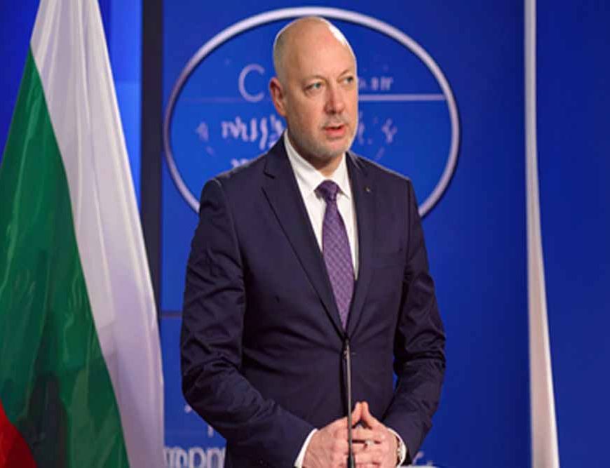 बुल्गारिया में फूटा जनविस्फोट: जबरदस्त विरोध के बीच पीएम ने दिया इस्तीफ़ा