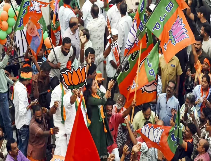 केरल निकाय चुनाव में कांग्रेस की वापसी, BJP की एंट्री और लेफ्ट को झटका: क्या बदल रहा है सियासी गणित?