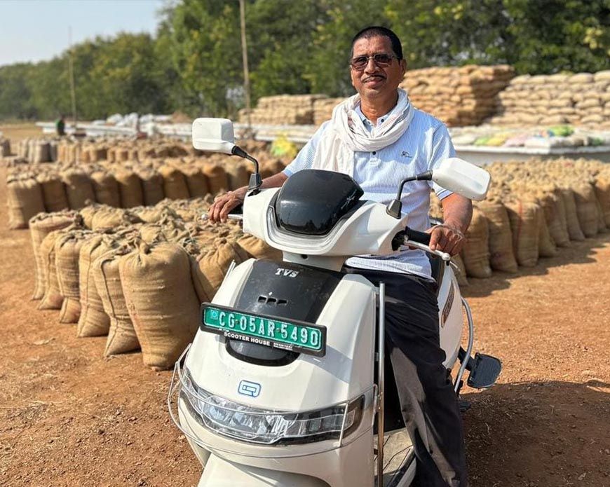रायपुर : समर्थन मूल्य से आत्मनिर्भरता तक: किसान हंसराज साहू की मेहनत ने बदली रफ्तार