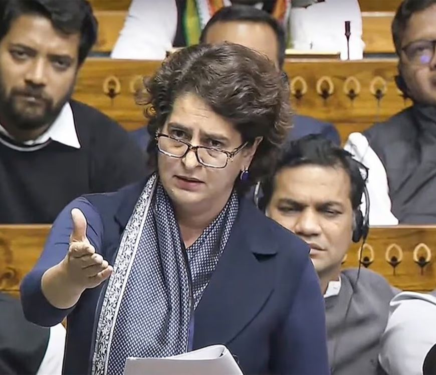 महात्मा गांधी मेरे परिवार के नहीं थे, नाम बदलने की सनक ठीक नहीं— जी राम जी योजना पर प्रियंका का तीखा प्रहार