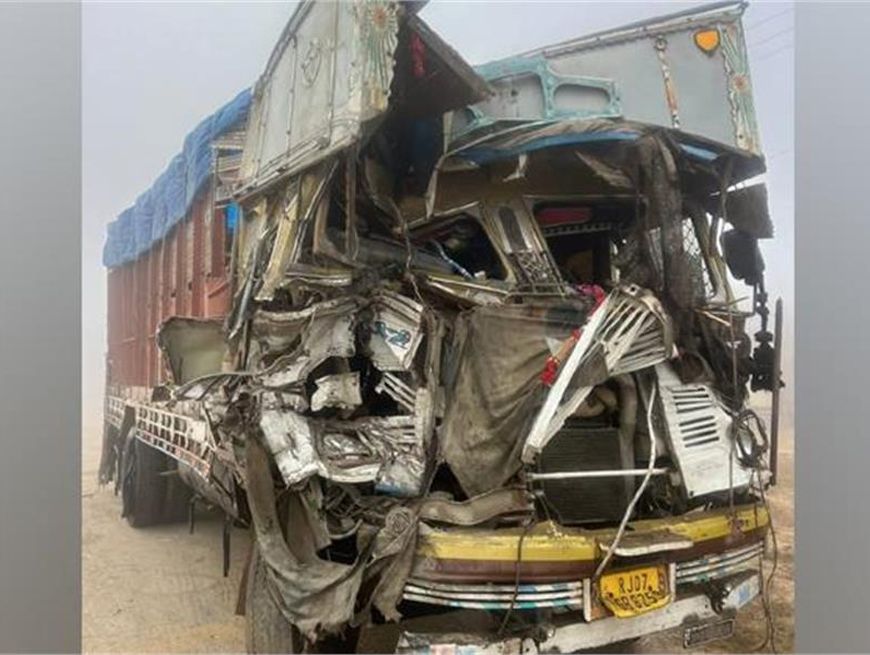 पंजाब में घना कोहरा बना काल, भीषण हादसे में फंसे शव क्रेन से निकाले गए