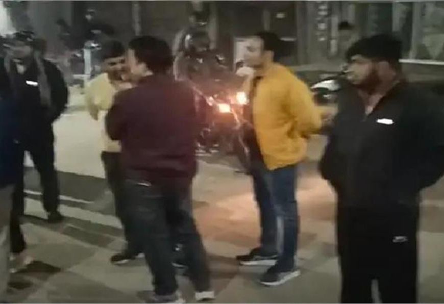 सरकारी राशन डिपो पर सीएम फ्लाइंग का छापा, 50 किलो अतिरिक्त चीनी मिलने पर डिपो सील