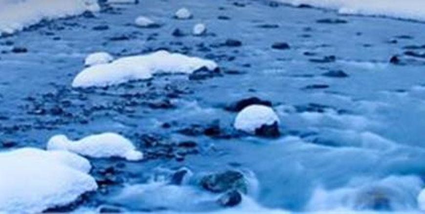 जम्मू-कश्मीर में शीतलहर का प्रकोप, कई क्षेत्रों में तापमान माइनस में, जनजीवन ठप