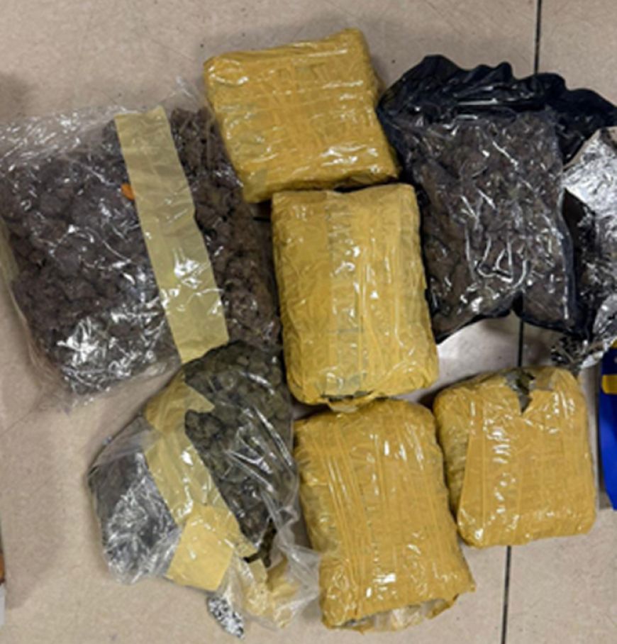 मुंबई एयरपोर्ट पर कस्टम्स का बड़ा ऑपरेशन, 33.42 किलो हाइड्रोपोनिक वीड जब्त