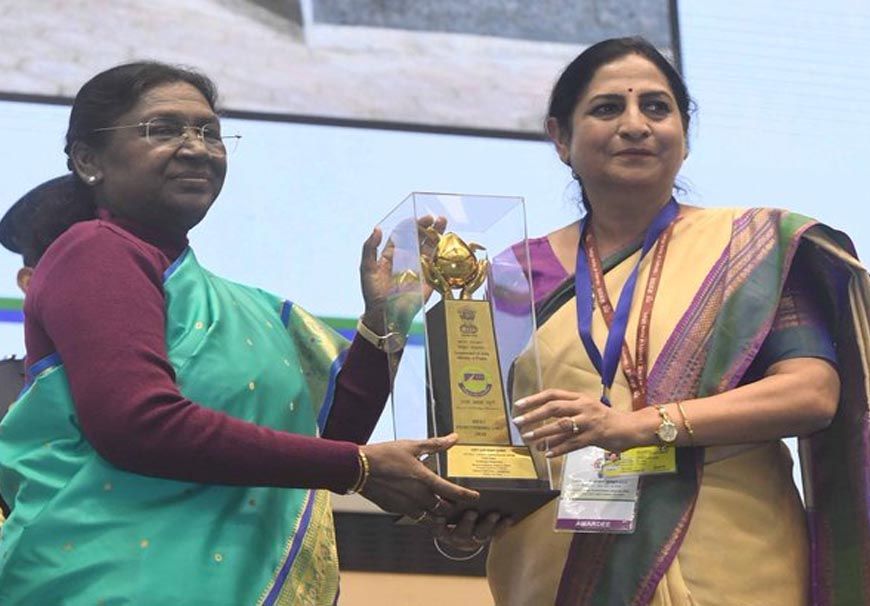 राष्ट्रपति श्रीमती द्रौपदी मुर्मु ने गुना जिले के म्याना रेलवे स्टेशन को ऊर्जा संरक्षण के लिए किया सम्मानित