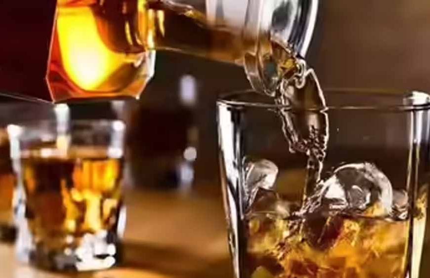 झारखंड में शराब प्रेमियों की बल्ले-बल्ले, अब सुबह 4 बजे तक खुले रहेंगे बार