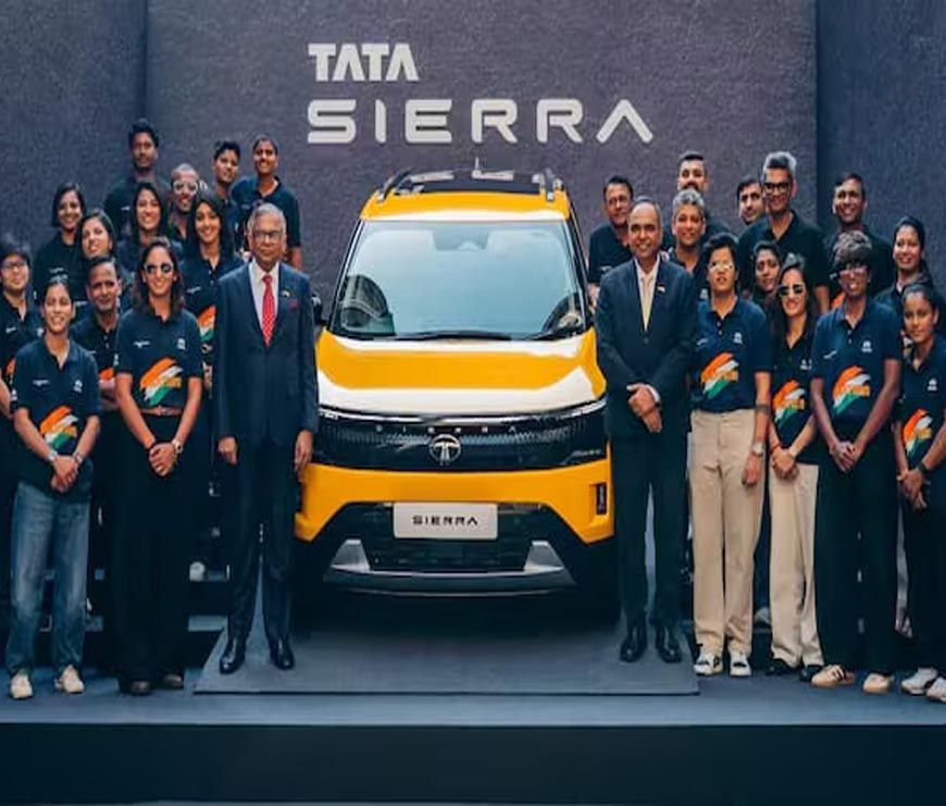 TATA ने निभाया वादा: विश्वविजेता बेटियों को गिफ्ट की नई SIERRA